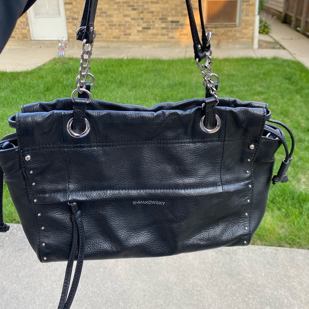 B. Makowsky Black Leather Shoulder Bag
